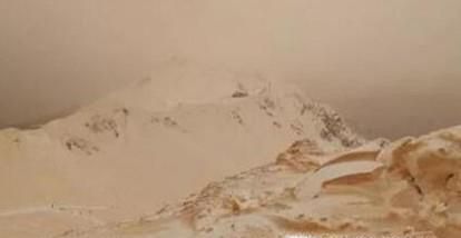 俄罗斯橙色降雪是怎么回事