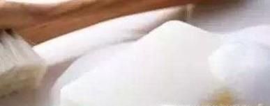 有没有人告诉你:被子上的血渍怎么洗掉?