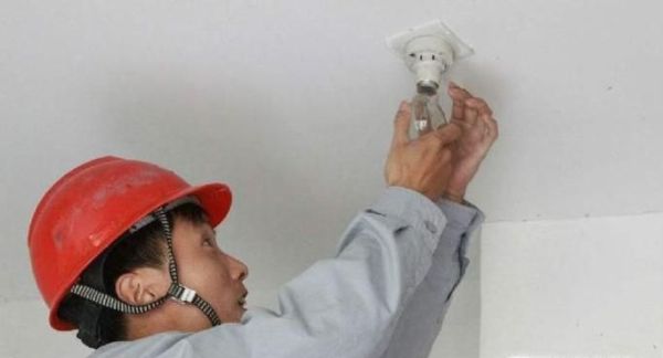 教你怎么换灯泡