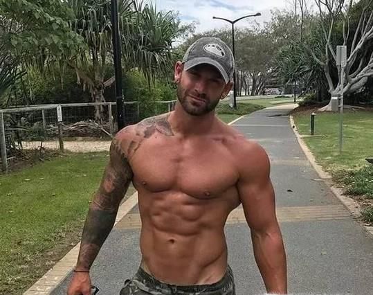 十个纹身九个后悔？