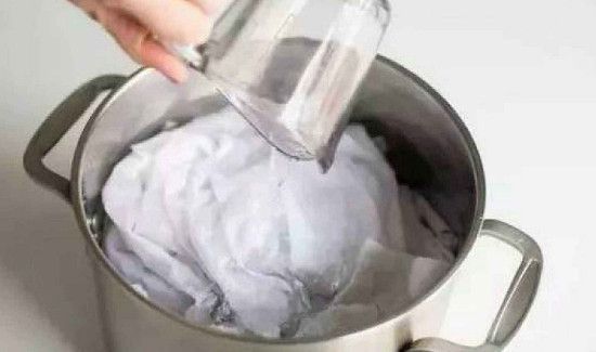 变黑的纱帘如何变白