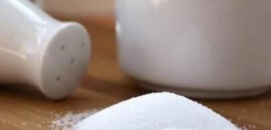 牛仔裤味道很大怎么办