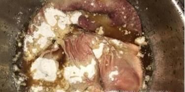 怎么才能洗干净猪肚子