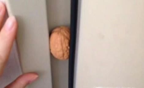 开核桃的小技巧