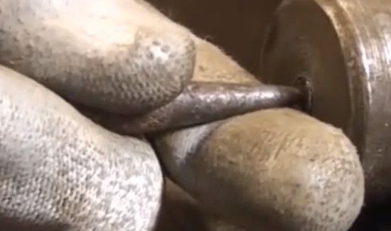 断螺丝怎么取出