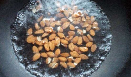 杏核去壳的窍门