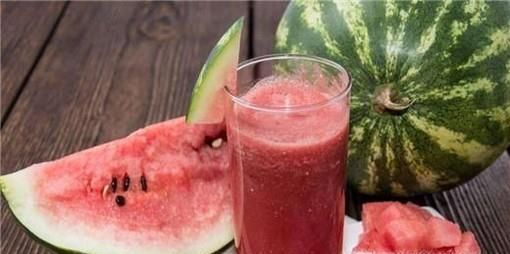 如何挑选西瓜及食用禁忌
