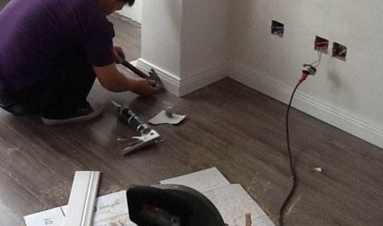 墙角发霉发潮怎么处理