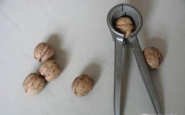 山核桃怎么剥？