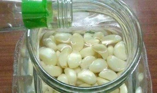 酒泡大蒜的禁忌