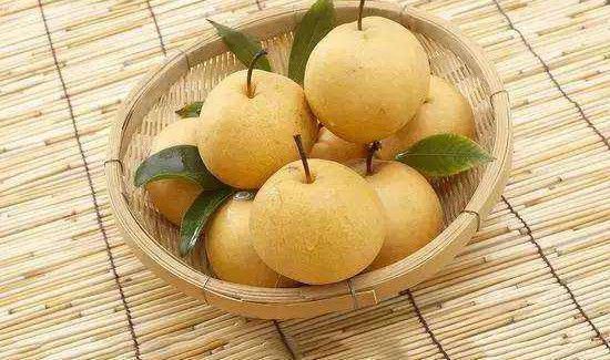 螃蟹不能与什么同吃