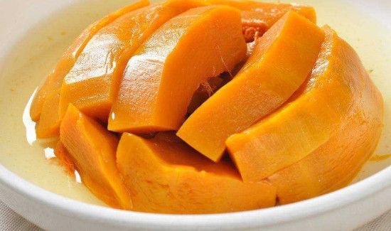 螃蟹不能与什么同吃