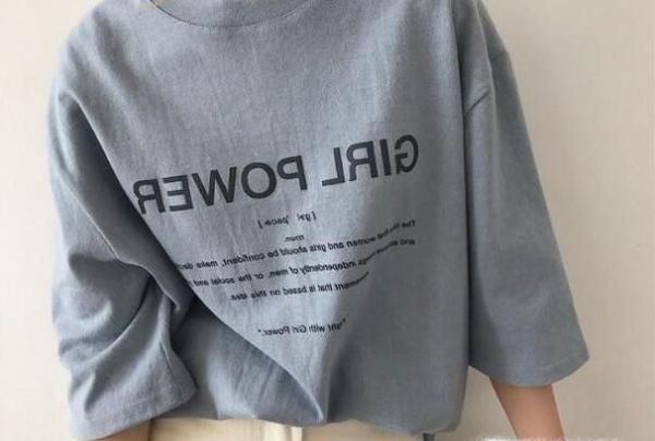 浅蓝色衣服适合皮肤黑的穿吗？服装搭配讲究