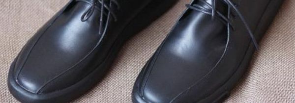 反牛皮的鞋子脏了怎么办