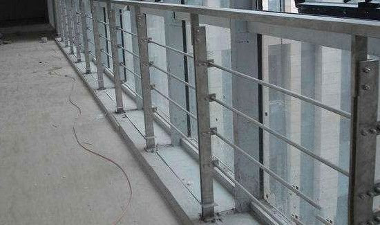 不锈钢护栏清洗小窍门