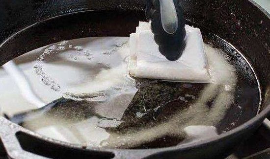 铸铁糊底怎么清洗