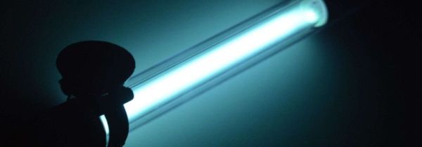 紫外线灯属于什么垃圾