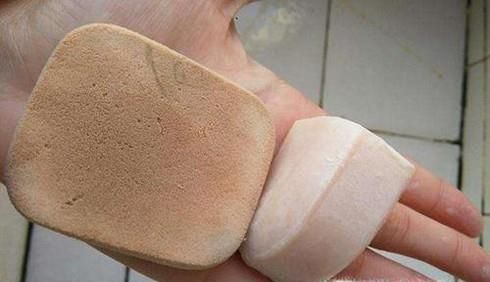 粉扑应该如何进行清洁？