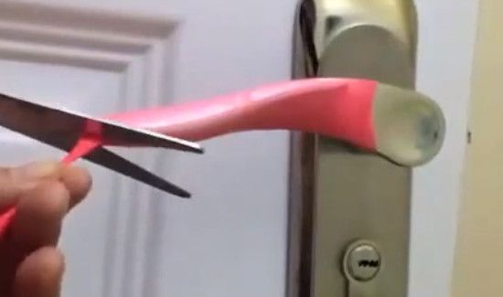 家里门把手总是有静电怎么办