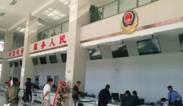 成都驾照到期如何换证?