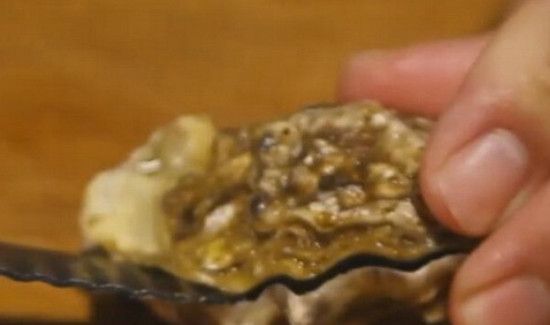 生蚝怎么去内脏图解