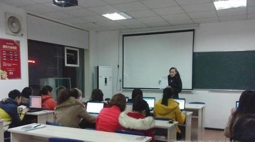 嘴笨的人怎么进行改变？