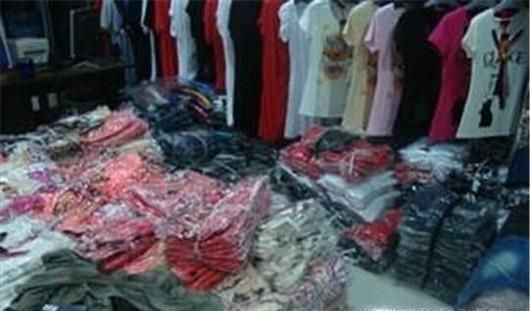 摆地摊卖衣服怎么起步