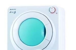 如何在没有熨斗的情况下烫衣服，又快又平整。