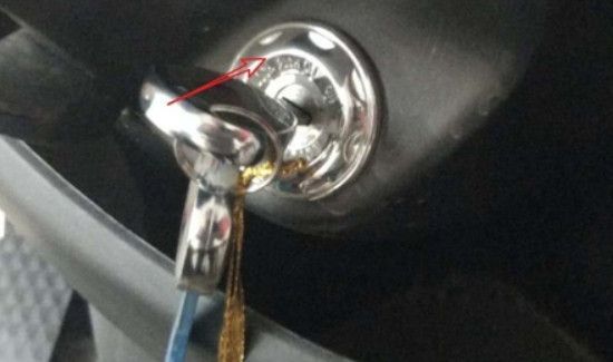 电瓶车怎么锁龙头