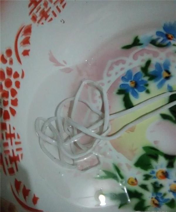 如何清洗鞋带而不伤害鞋带