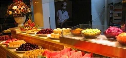 自助餐里的海鲜怎么吃 自助餐海鲜怎么生吃