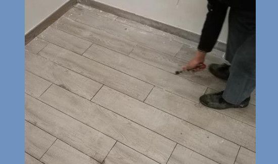 地板砖缝隙大小不一样怎么办