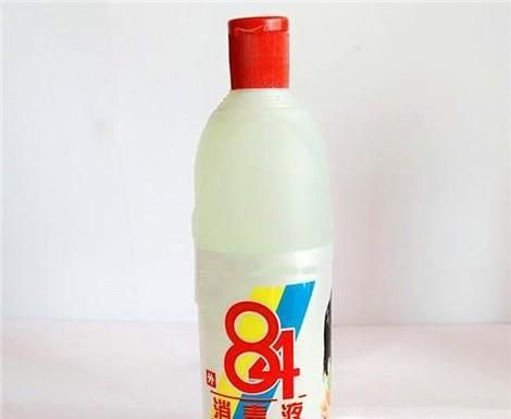 纯棉白色衣服染成红色了如何恢复