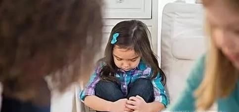 自卑的人有哪些表现