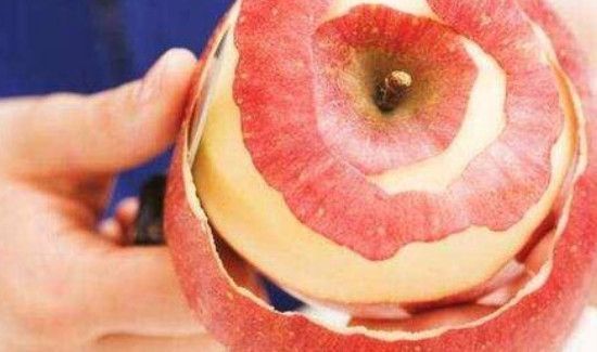 吃苹果要削皮吗