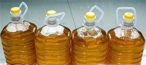 如何清洁油瓶、油桶。