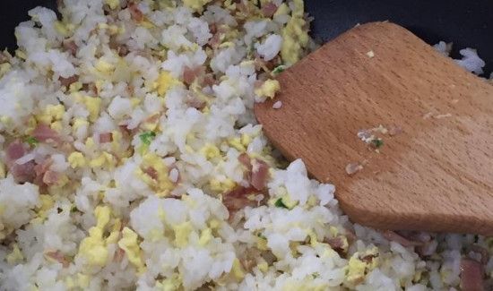 蛋炒饭太干怎么补救