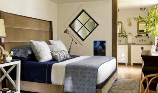 镜子可以对床吗