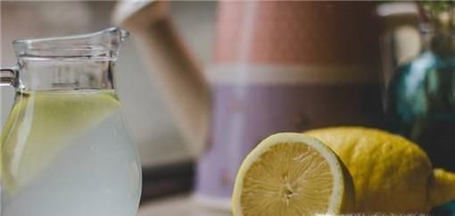 怎么洗掉油画颜料？