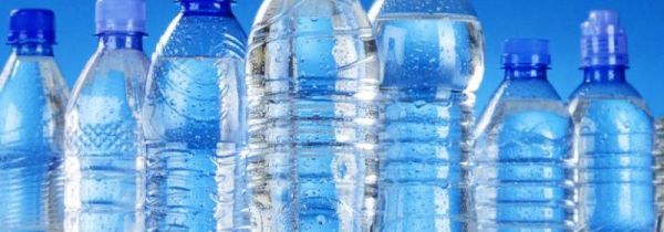 瓶子烫变形了水能喝么