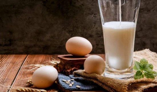 牛奶和雪碧可以一起喝吗