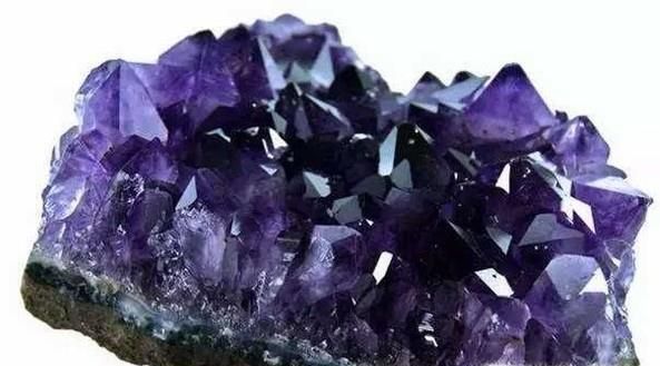 天然水晶为何要消磁净化后才佩戴