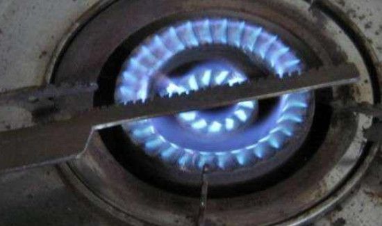 煤气灶火不旺什么原因