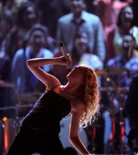 怎样练习声乐学习唱歌唱出好嗓子