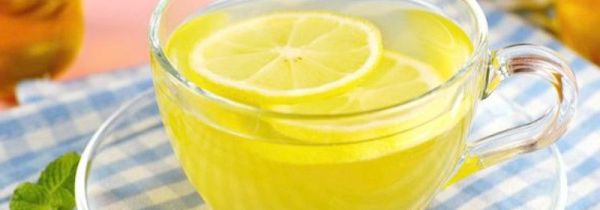 柠檬泡蜂蜜水的功效