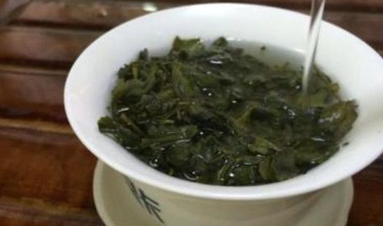 茶叶倒进马桶会堵住吗