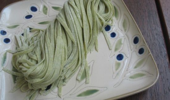 面条上有小黑点是不是发霉了