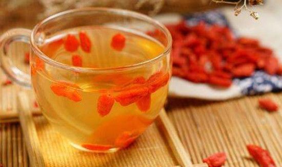 蜂蜜加枸杞泡水的功效