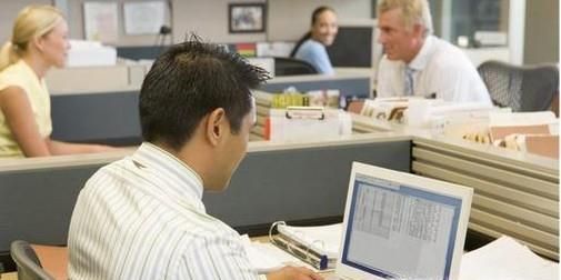 怎么和比自己优秀的人打交道？