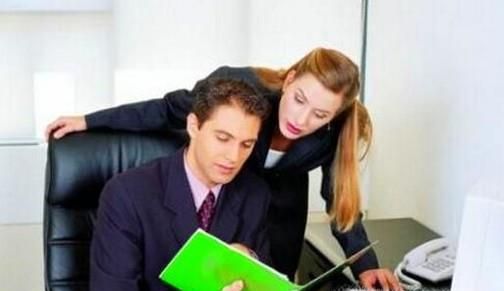 怎么和比自己优秀的人打交道？